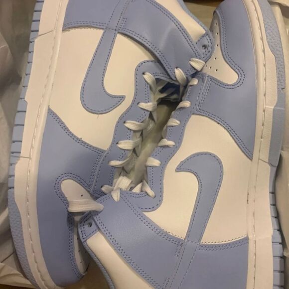 Nike Women’s Dunk High ‘Aluminum’ Si 8DD1869-107 WMS-10 & 8.5 Mens